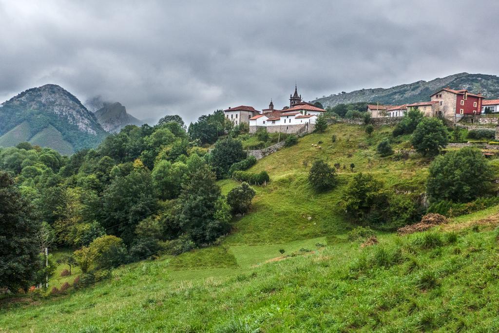Гостевой дом Casas Rurales La Tahona De Besnes Альес Экстерьер фото