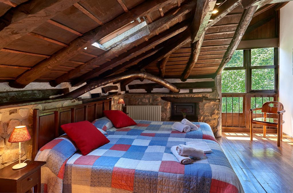 Гостевой дом Casas Rurales La Tahona De Besnes Альес Экстерьер фото